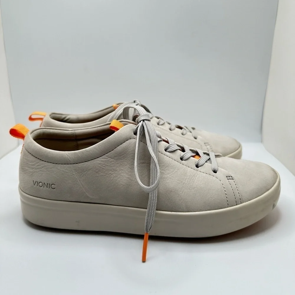 Vionic Paisley Soft Nubuck Leather Sneaker in Light Gray Women’s Sz 6.5